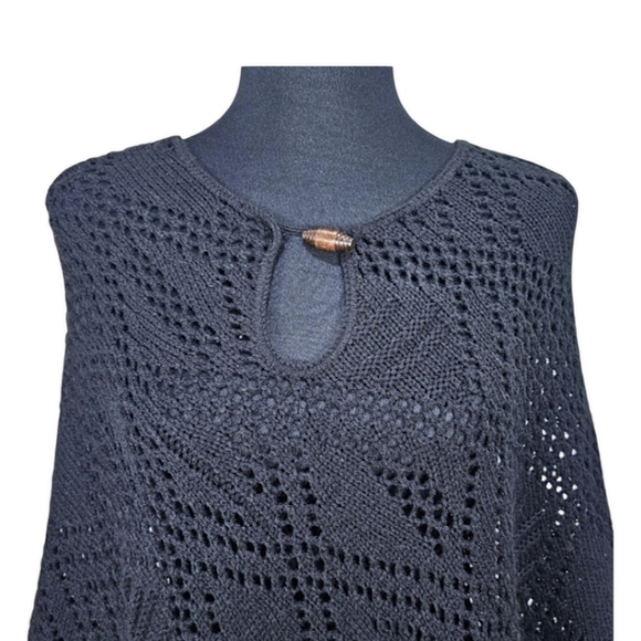 A.L.C Womens Black Open Weave Fringe Boho Poncho Sweater Sz OS Lightweight Chic - Picture 8 of 13